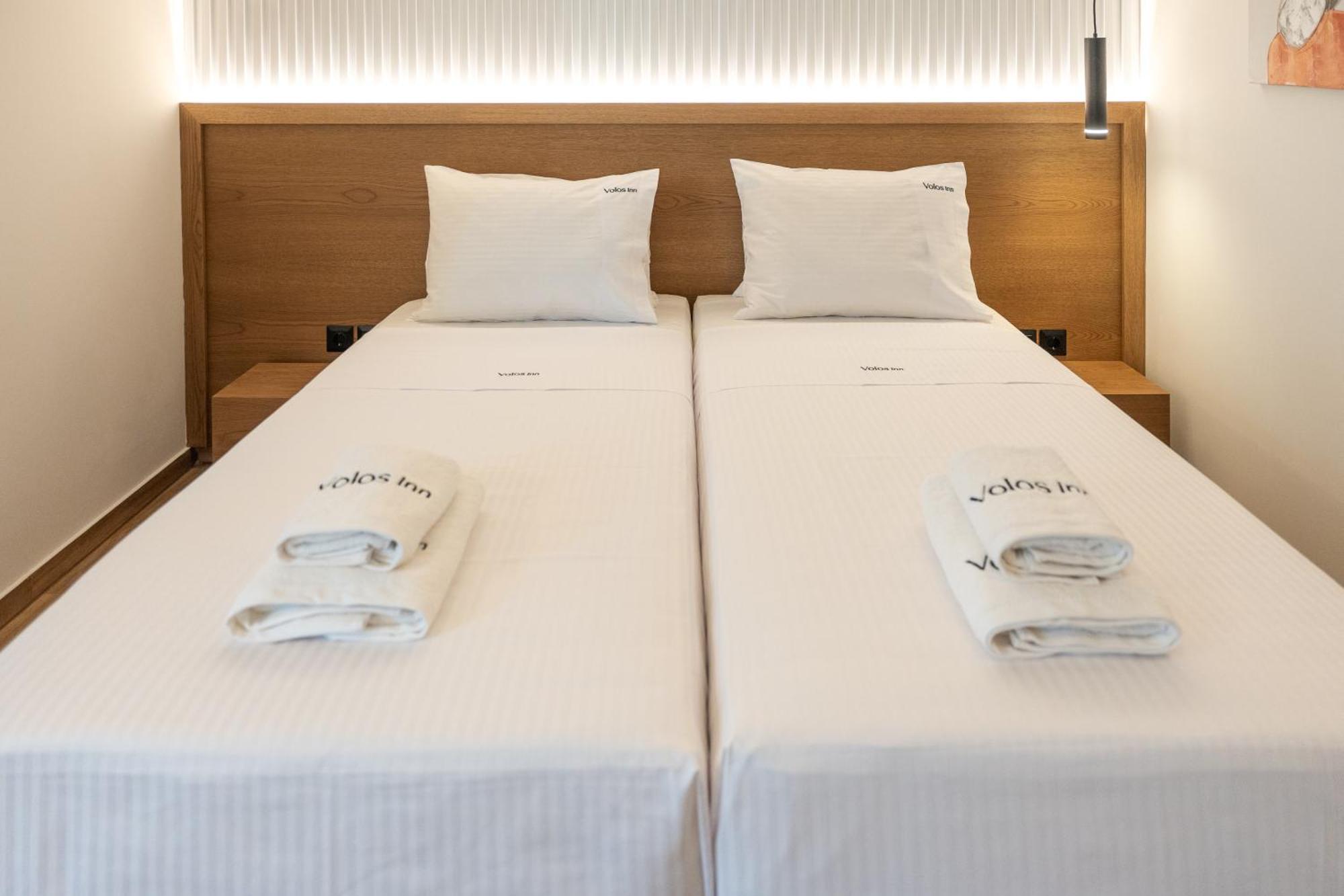 Volos Inn Hotel エクステリア 写真