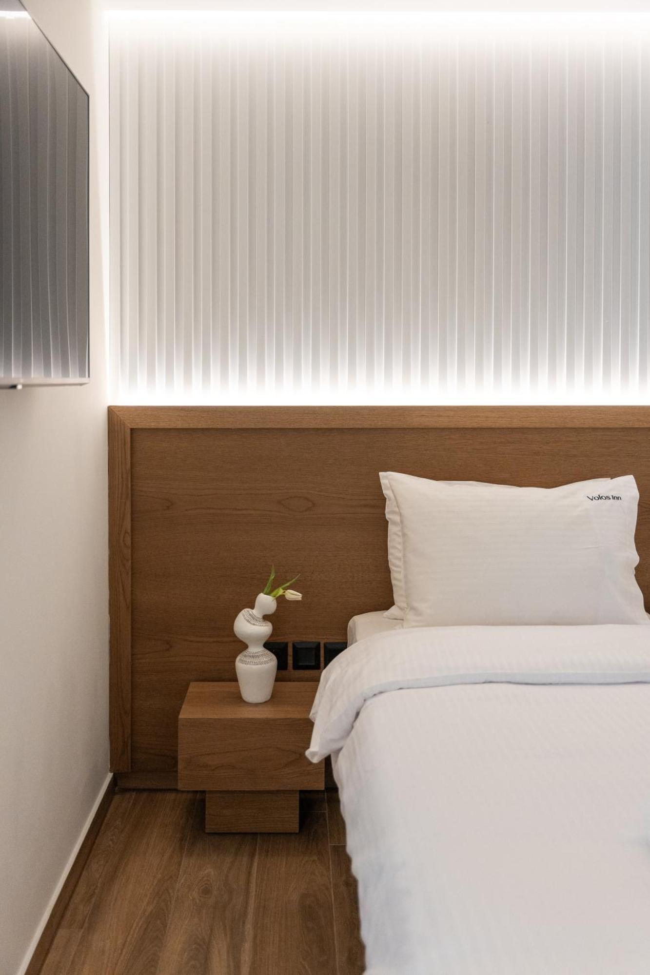 Volos Inn Hotel エクステリア 写真